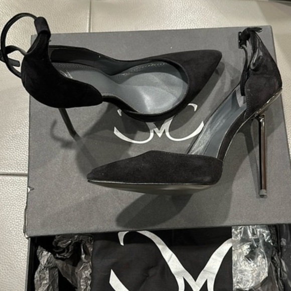 Monika Chiang Black Heels with Pointed Toe and High Thin Heel - Picture 11 of 11